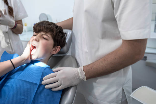 Best Emergency Gum Treatment in Kathleen, FL